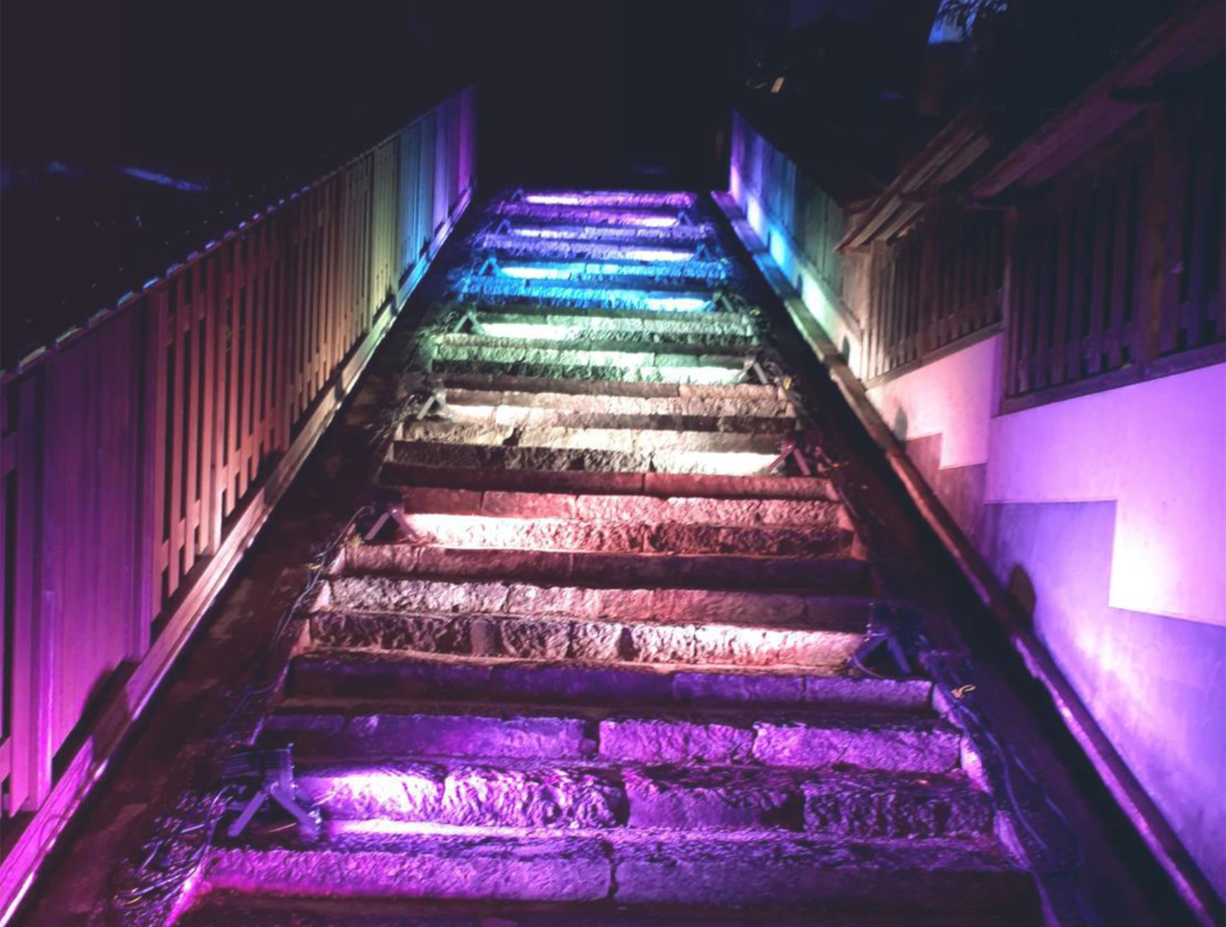 階段のライトアップ